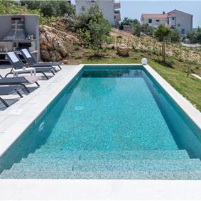 4 Bedroom Villa with heated pool near Rogoznica sleeps 8  
